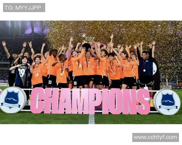 足球明星巅峰对决精彩纷呈 谁能在赛场上勇夺冠军荣耀